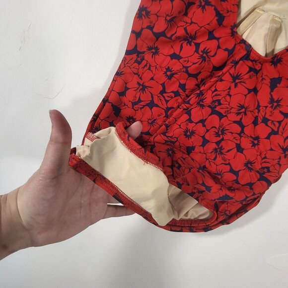 MIRACLESUIT One Piece Swimsuit Size L/XL Red Navy Floral Underwire - Picture 5 of 12
